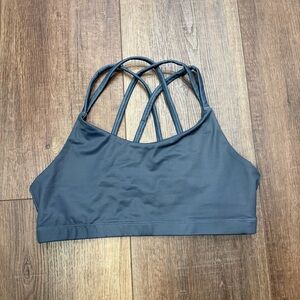 Vie active yoga sports bra